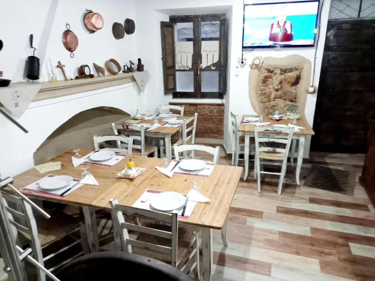 B&B Santu Giuvanni un tuffo nel Passato Fonnese Fonni Bed & Breakfast